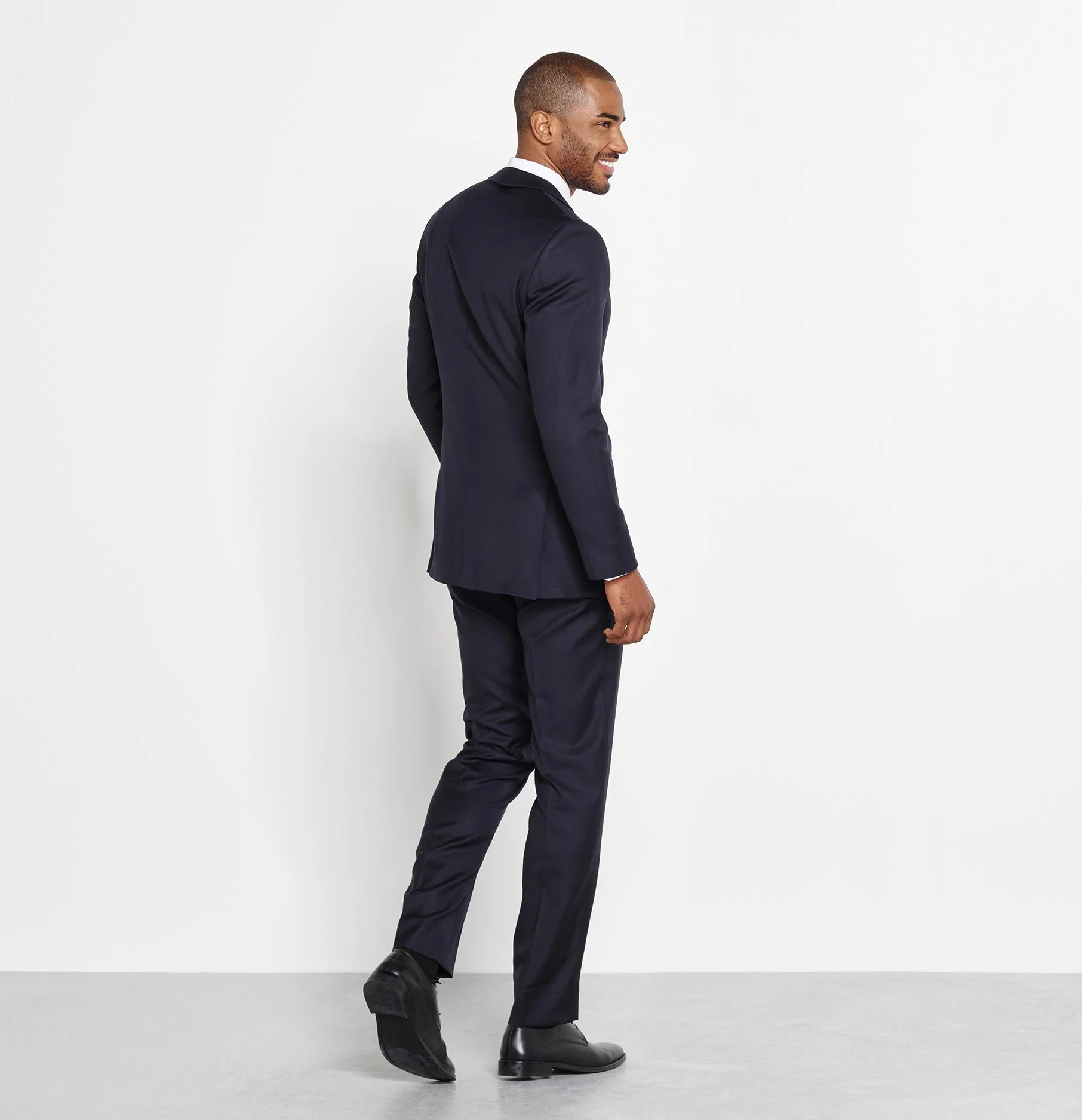 Navy Blue Suit Outfit - Image 3