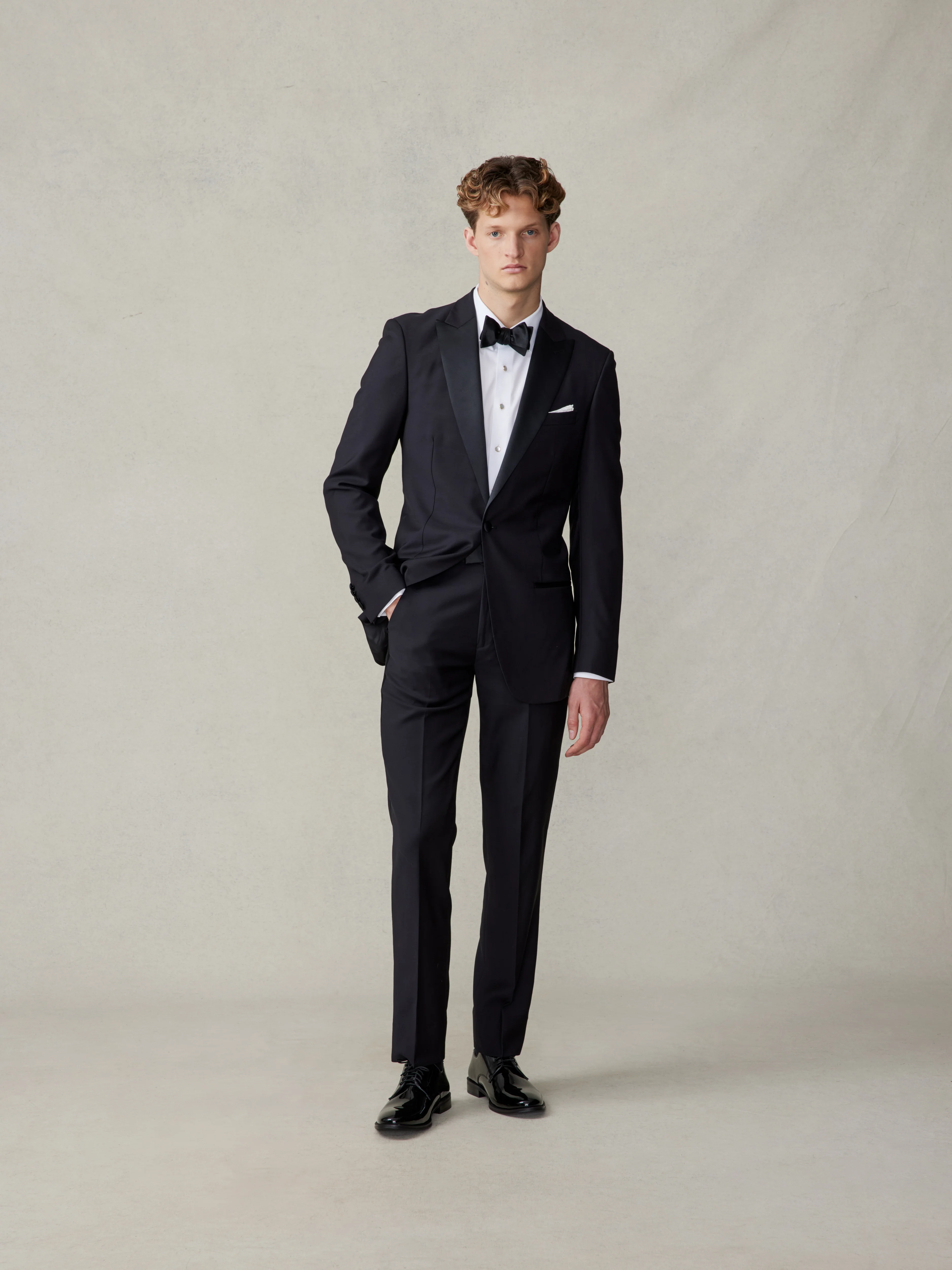 Peak Lapel Tuxedo X Outfit - Image 2