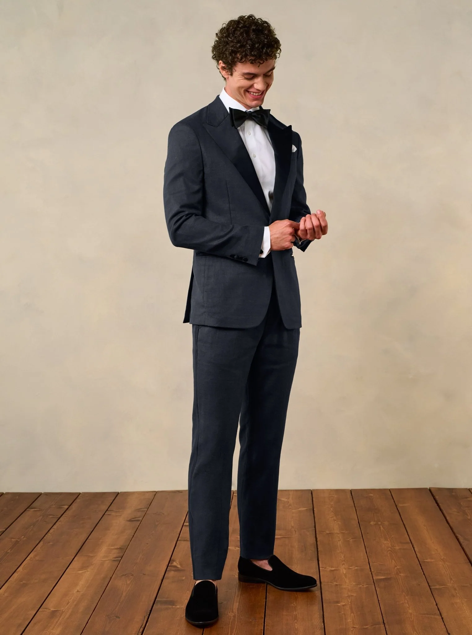 Shadow Black Linen Tuxedo - Image 3